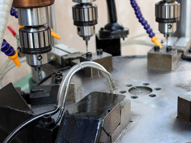 鉆攻機(jī)攻絲要不要加油？