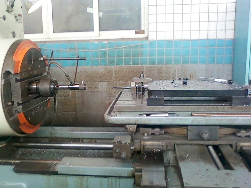 深孔鉆要不要澆地基？